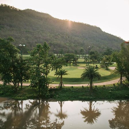 Phubachiang Golf & Resort Паксе Экстерьер фото